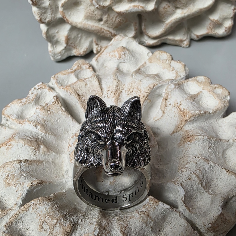 Silver Wolf Ring - image 1